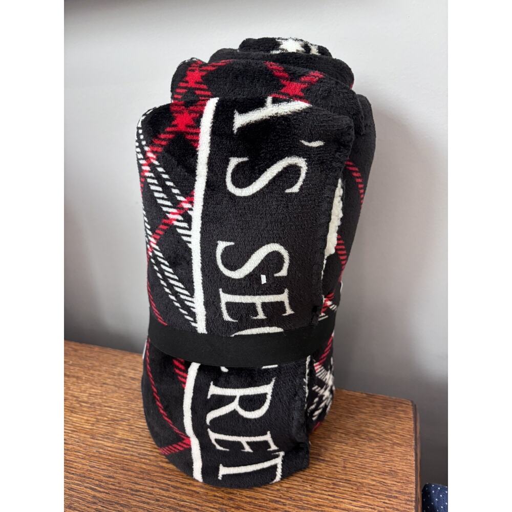 Victoria’s Secret Sherpa Fleece Blanket 2025 New